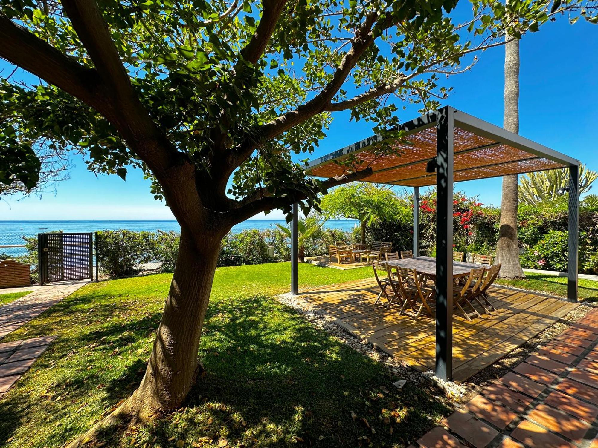 Alboran Beachfront 9pax *